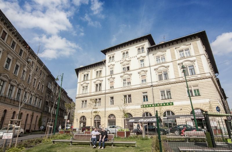 Walking Bed Budapest Hostel Exterior foto